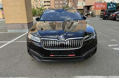 Универсал Skoda Superb 2020 в 