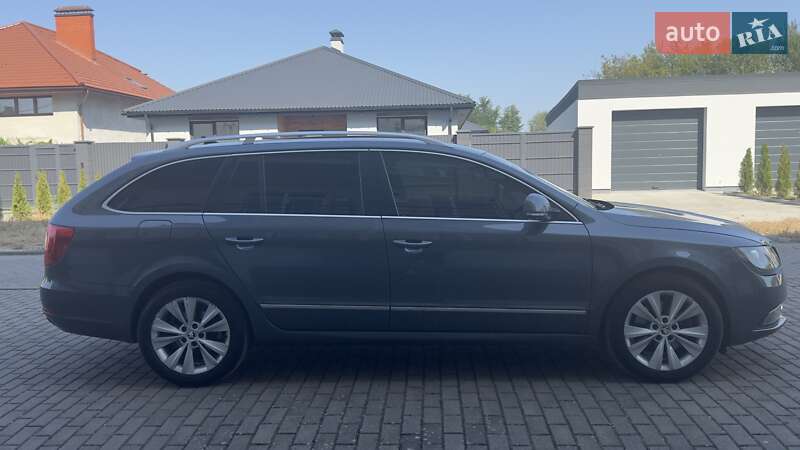 Универсал Skoda Superb 2013 в Ужгороде