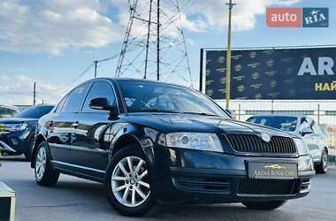 Лифтбек Skoda Superb 2006 в 