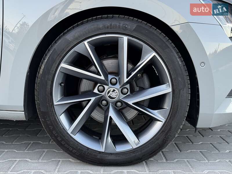 Универсал Skoda Superb 2019 в Луцке