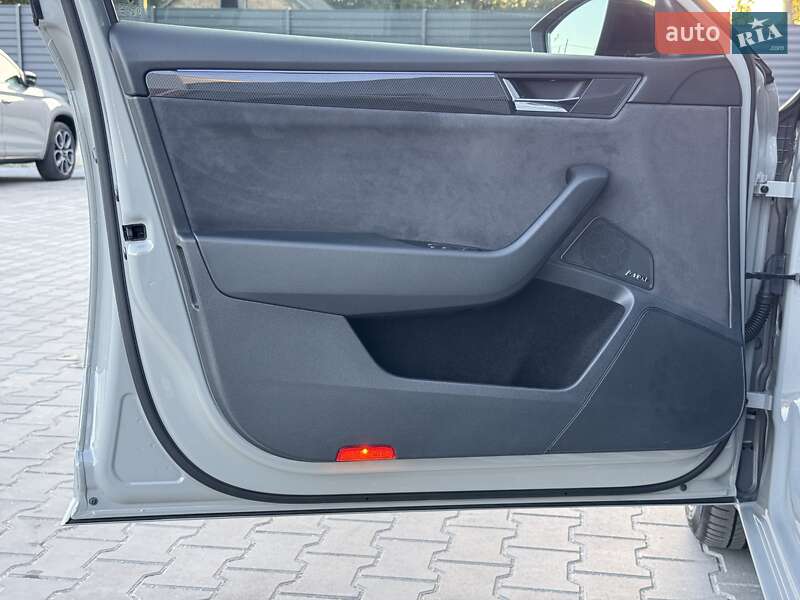 Универсал Skoda Superb 2019 в Луцке