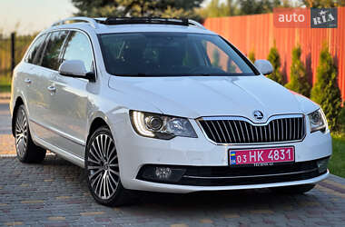 Універсал Skoda Superb 2014 в Дрогобичі