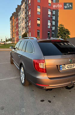 Универсал Skoda Superb 2010 в 