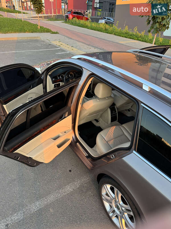 Универсал Skoda Superb 2010 в Ровно