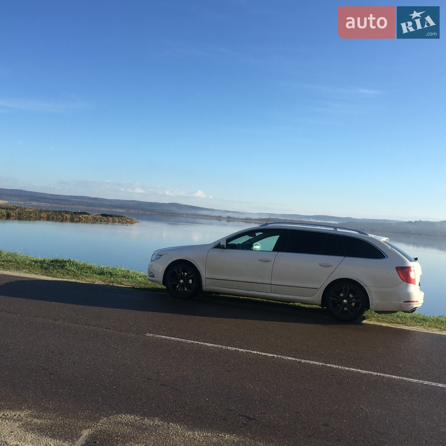 2011 Skoda Superb - мініатюра 4