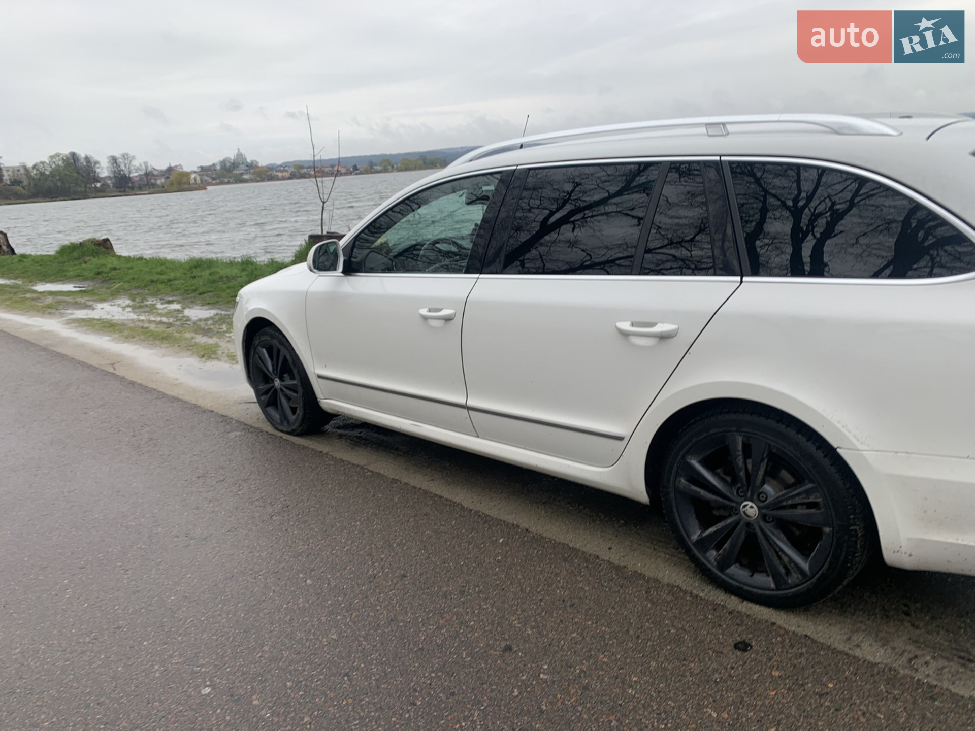 2011 Skoda Superb - мініатюра 6