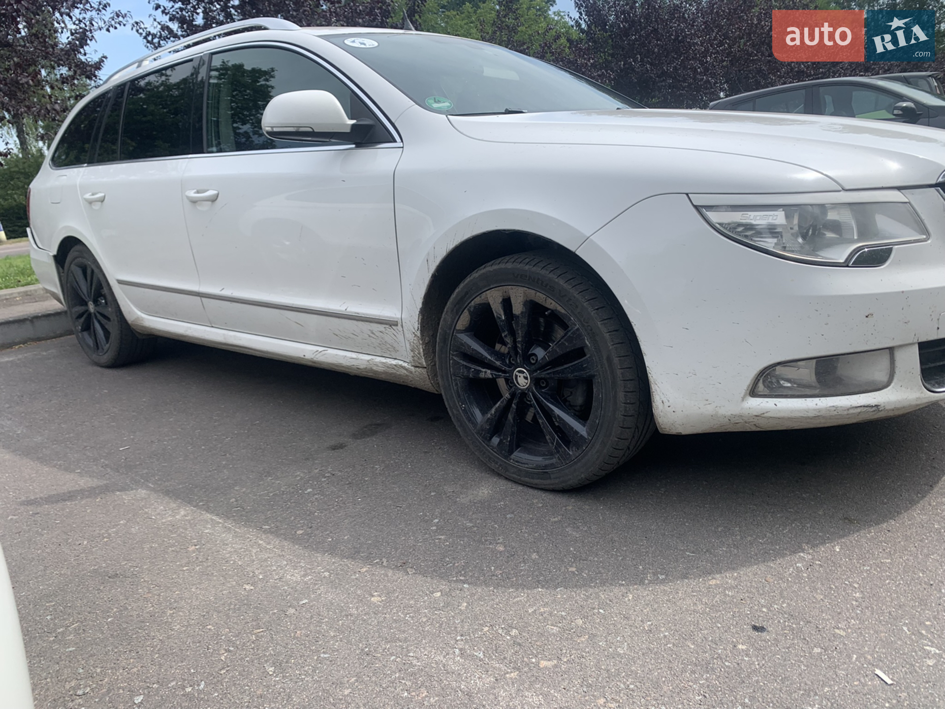 2011 Skoda Superb - мініатюра 9