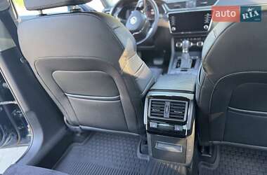 Лифтбек Skoda Superb 2022 в 