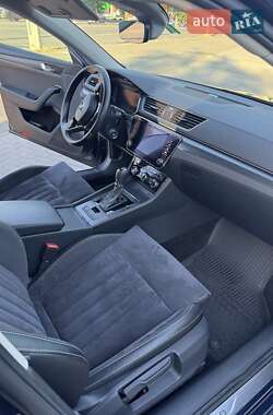 Лифтбек Skoda Superb 2022 в 