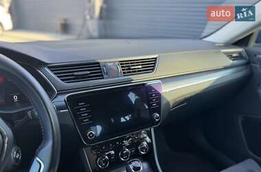 Лифтбек Skoda Superb 2022 в 