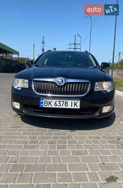 Универсал Skoda Superb 2011 в 
