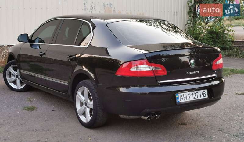 Лифтбек Skoda Superb 2012 в Славянске