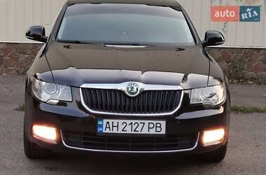 Лифтбек Skoda Superb 2012 в 
