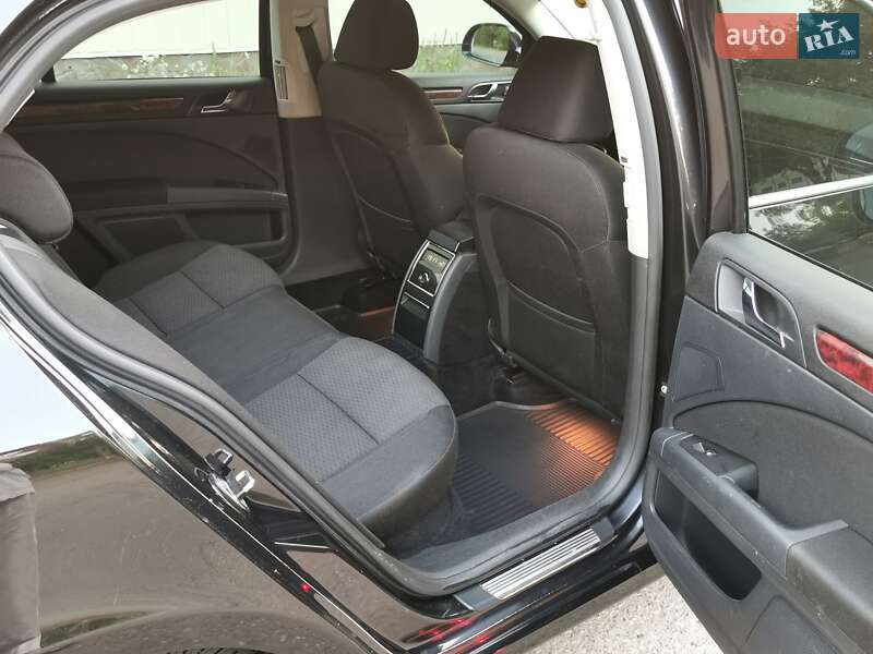 Лифтбек Skoda Superb 2012 в Славянске