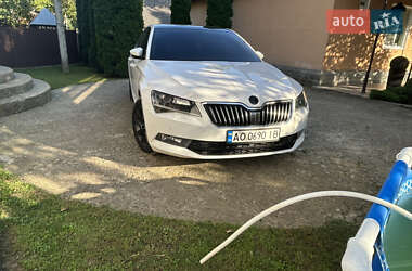 Ліфтбек Skoda Superb 2018 в 