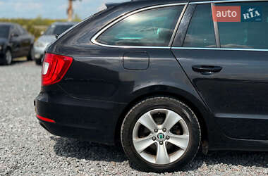 Універсал Skoda Superb 2013 в 
