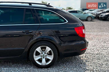 Універсал Skoda Superb 2013 в 