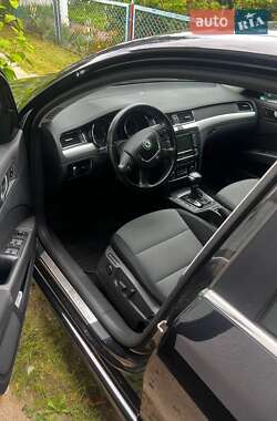 Лифтбек Skoda Superb 2012 в 