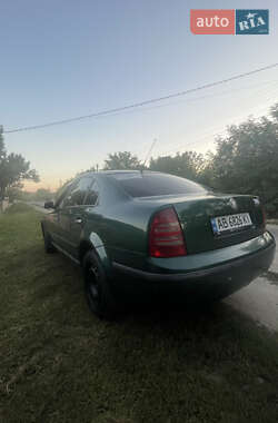 Лифтбек Skoda Superb 2003 в 