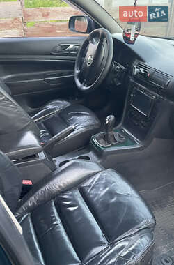Лифтбек Skoda Superb 2003 в 