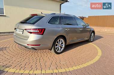 Универсал Skoda Superb 2017 в 