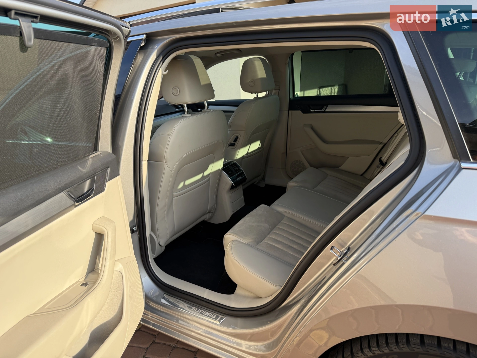 2017 Skoda Superb - мініатюра 23