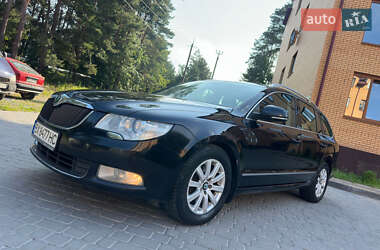Универсал Skoda Superb 2010 в 