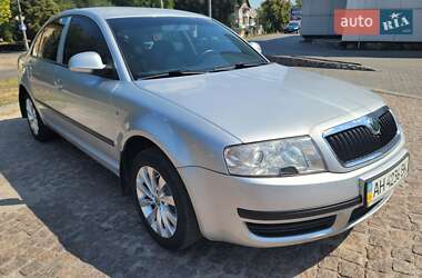 Лифтбек Skoda Superb 2008 в 