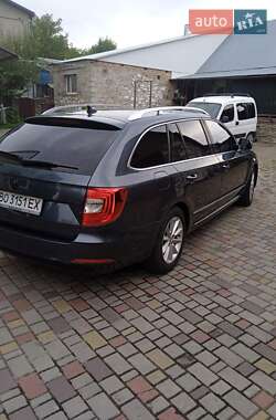 Універсал Skoda Superb 2013 в 