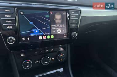 Лифтбек Skoda Superb 2015 в 