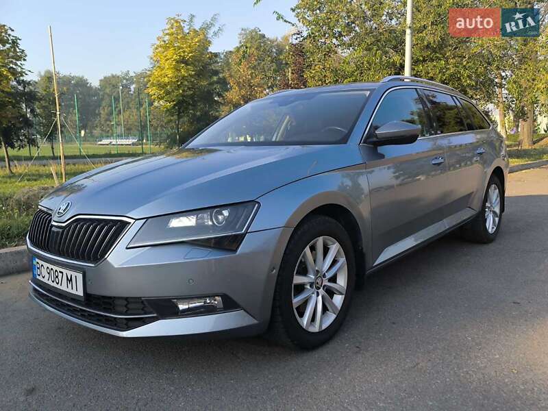 Универсал Skoda Superb 2017 в 