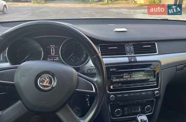 Лифтбек Skoda Superb 2014 в 