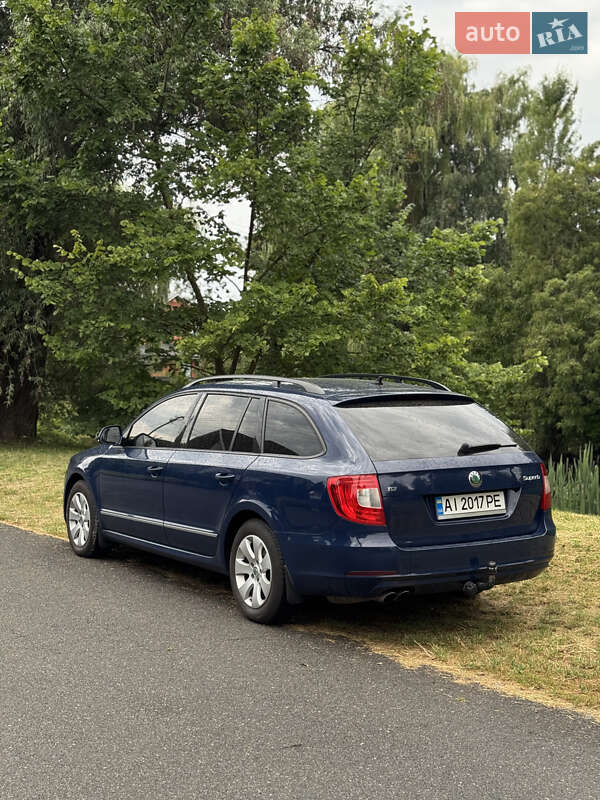 Универсал Skoda Superb 2012 в Василькове