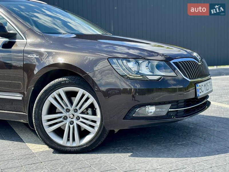 Универсал Skoda Superb 2014 в Самборе