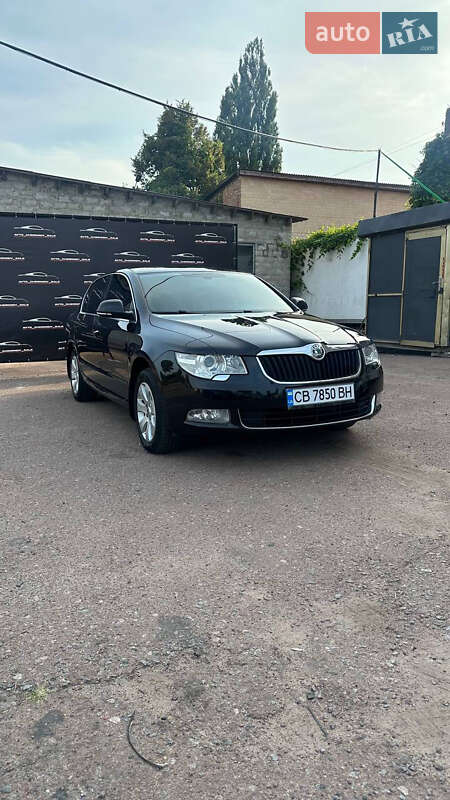 Лифтбек Skoda Superb 2012 в 