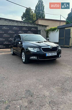 Лифтбек Skoda Superb 2012 в 