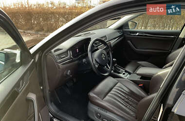 Лифтбек Skoda Superb 2015 в 