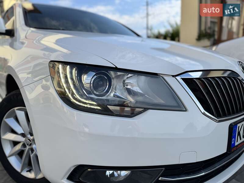 Универсал Skoda Superb 2015 в Дрогобыче