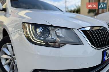 Универсал Skoda Superb 2015 в 