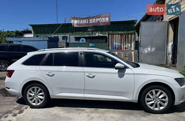 Универсал Skoda Superb 2016 в 