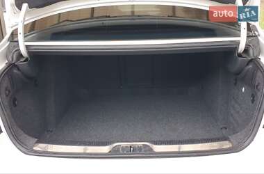 Лифтбек Skoda Superb 2012 в 