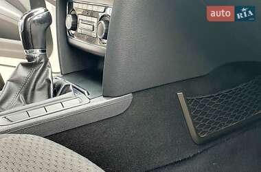 Лифтбек Skoda Superb 2012 в 