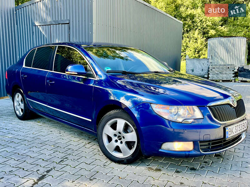 Лифтбек Skoda Superb 2009 в Рава-Русской