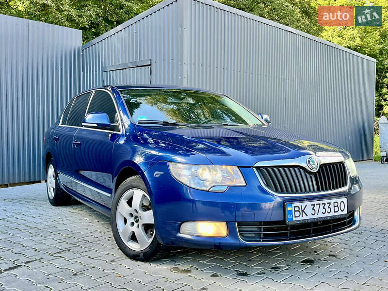 Лифтбек Skoda Superb 2009 в Рава-Русской