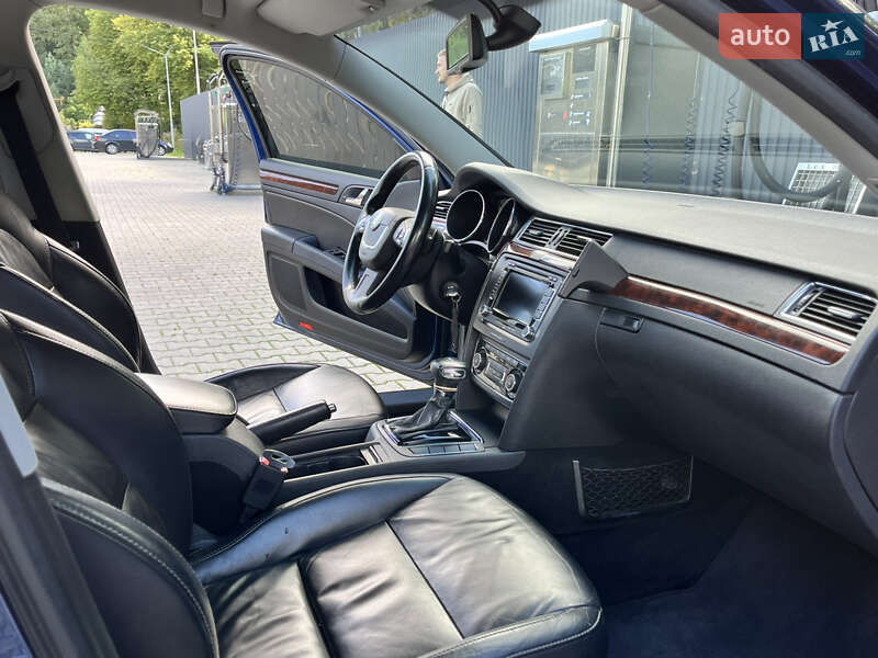 Лифтбек Skoda Superb 2009 в Рава-Русской