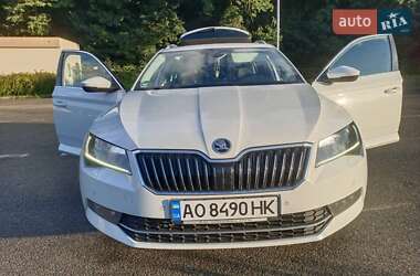 Универсал Skoda Superb 2018 в 