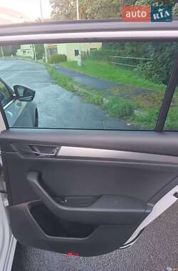 Универсал Skoda Superb 2018 в 