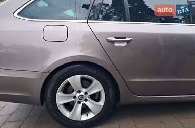 Универсал Skoda Superb 2010 в 