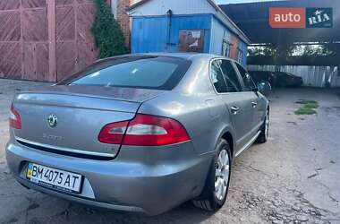 Лифтбек Skoda Superb 2011 в 