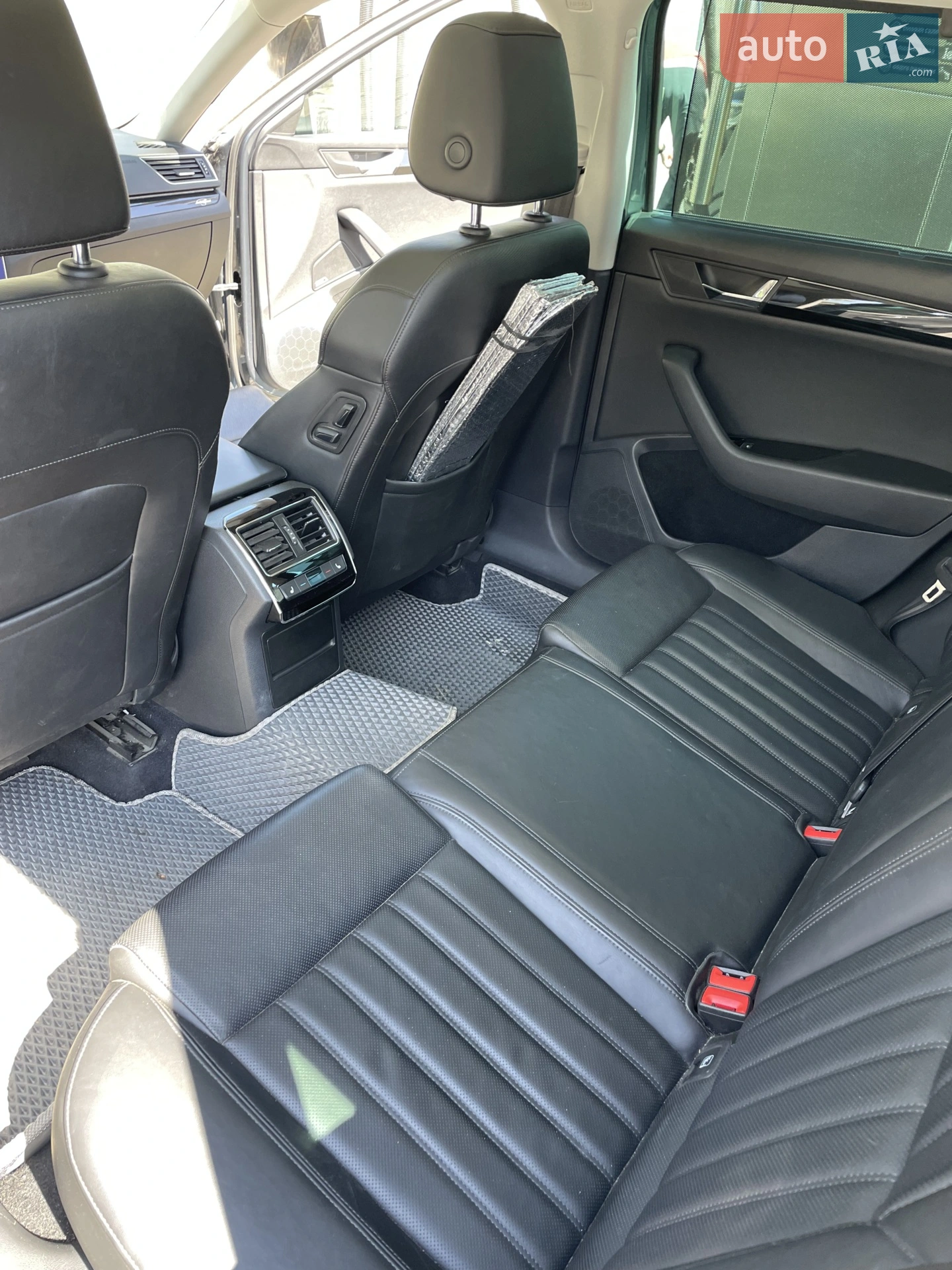 2016 Skoda Superb - мініатюра 14